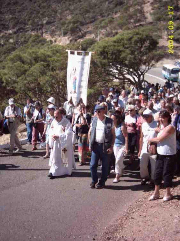 06 SANTACRUZ LA PROCESSION 01.JPG